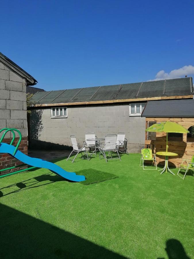 Chota Gher Apartment Widnes Esterno foto